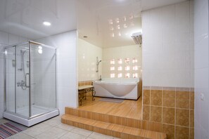 Junior Suite | Bathroom | Hair dryer, slippers, towels - Asia Mountains (Bishkek)