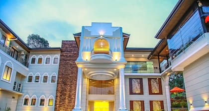 Royal Classic Resort