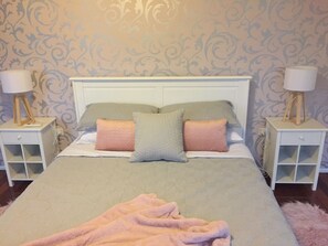 Family Apartment, 2 Bedrooms, Park View | 2 bedrooms, blackout drapes, iron/ironing board, rollaway beds