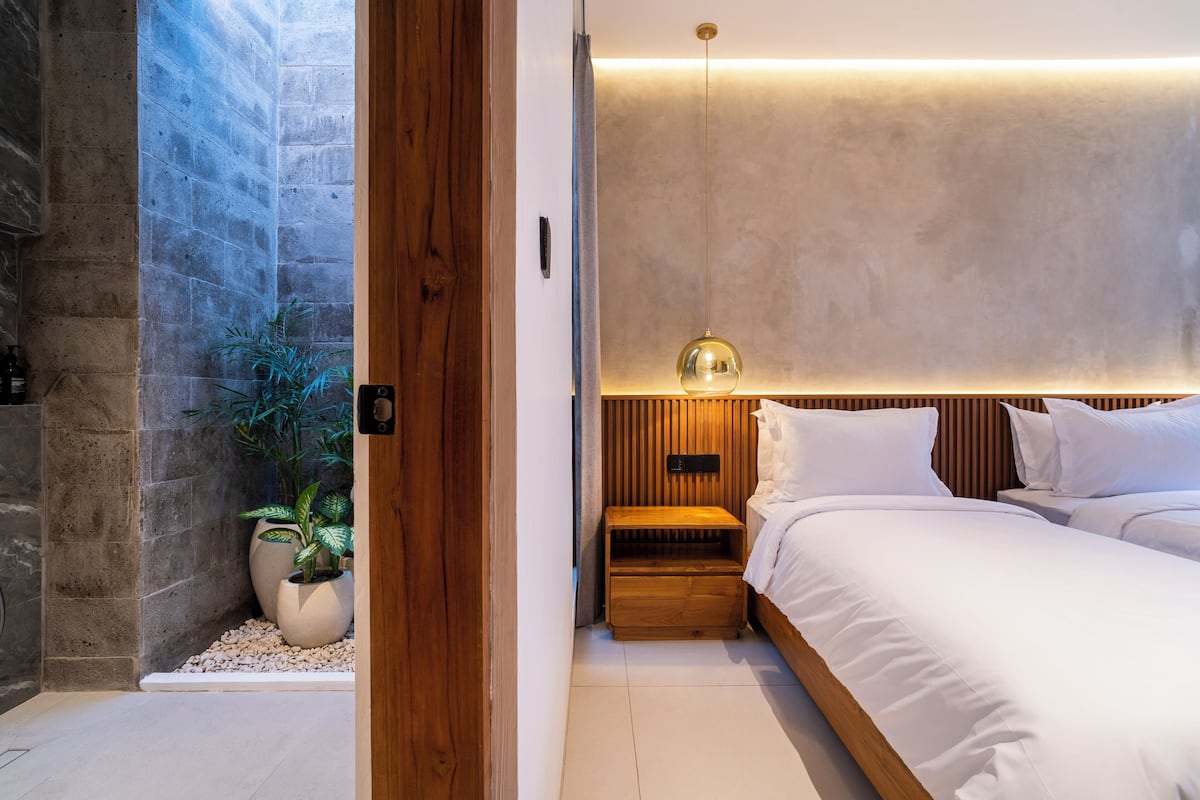 premium 2 bedroom villa with private pool | premium bedding, minibar, in-room safe, individually decorated