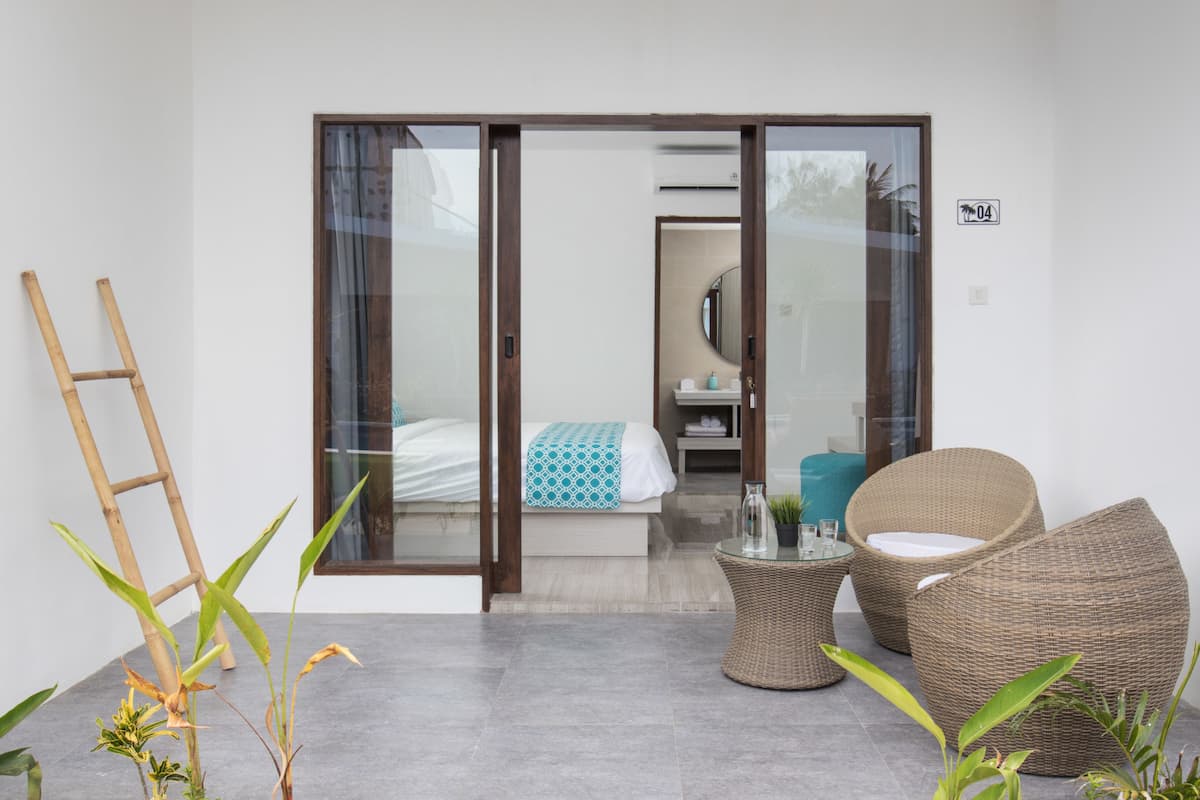 superior room | premium bedding, minibar, in-room safe, individually decorated