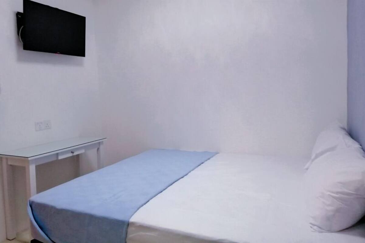 Comfort Double Room, 1 Double Bed | Desk, laptop workspace, WiFi (free), bed sheets