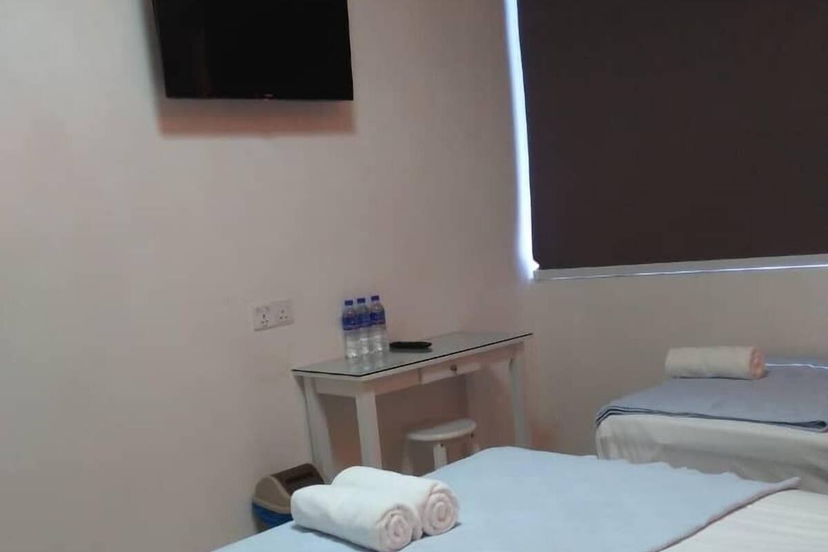 Comfort Triple Room, Multiple Beds | Desk, laptop workspace, free WiFi, bed sheets