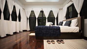 Luxury Villa | 3 bedrooms, desk, blackout curtains, rollaway beds