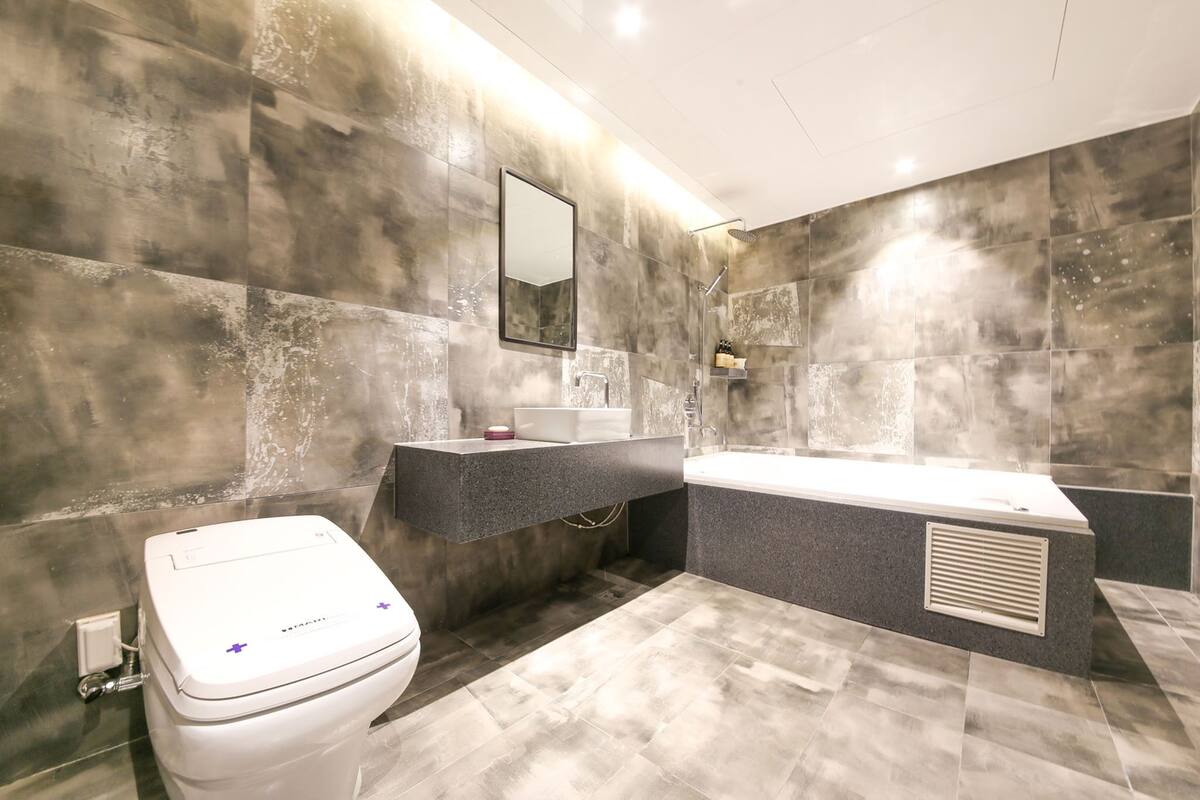 luxury terrace double room | bathroom | free toiletries, hair dryer, bathrobes, slippers