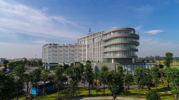Front of property - DIC Star Hotels & Resorts Vinh Phuc (Vinh Yen)