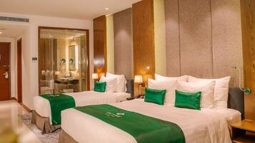 Familienzimmer (Deluxe) | 1 Schlafzimmer, Daunenbettdecken, Minibar, Zimmersafe