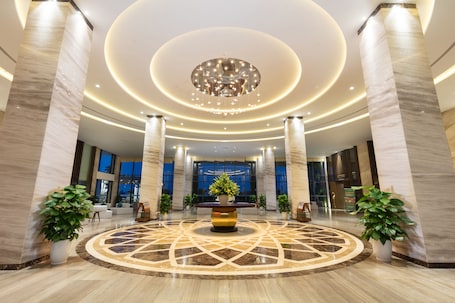 Lobby. DIC Star Hotels & Resorts Vinh Phuc