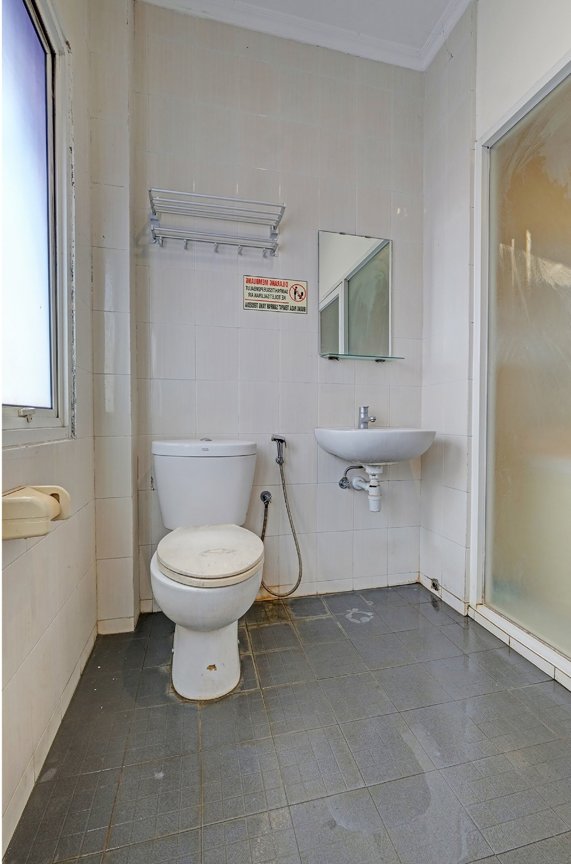 Foto - Super OYO 389 Sky Guesthouse