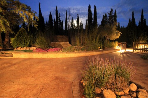 Self catering Casita de montaña con piscina for 4 people