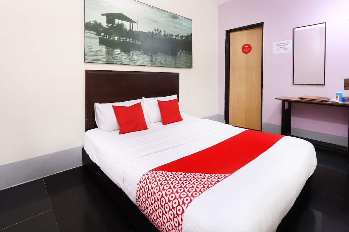 Standard Double Room, 1 Queen Bed | Free WiFi, bed sheets