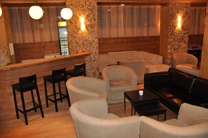 Bar (en el alojamiento)