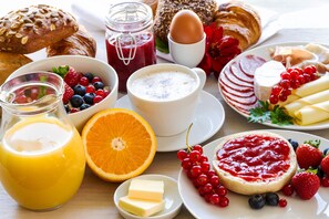 Daily buffet breakfast for a fee - Gazauner Hof (Sankt Gallenkirch)