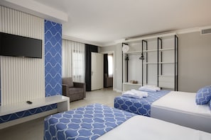 Free minibar, in-room safe, bed sheets - Selectum Colours Side (Manavgat)