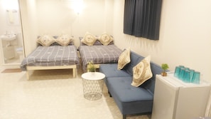 Premium bedding, free WiFi - Queen's House (Osaka)