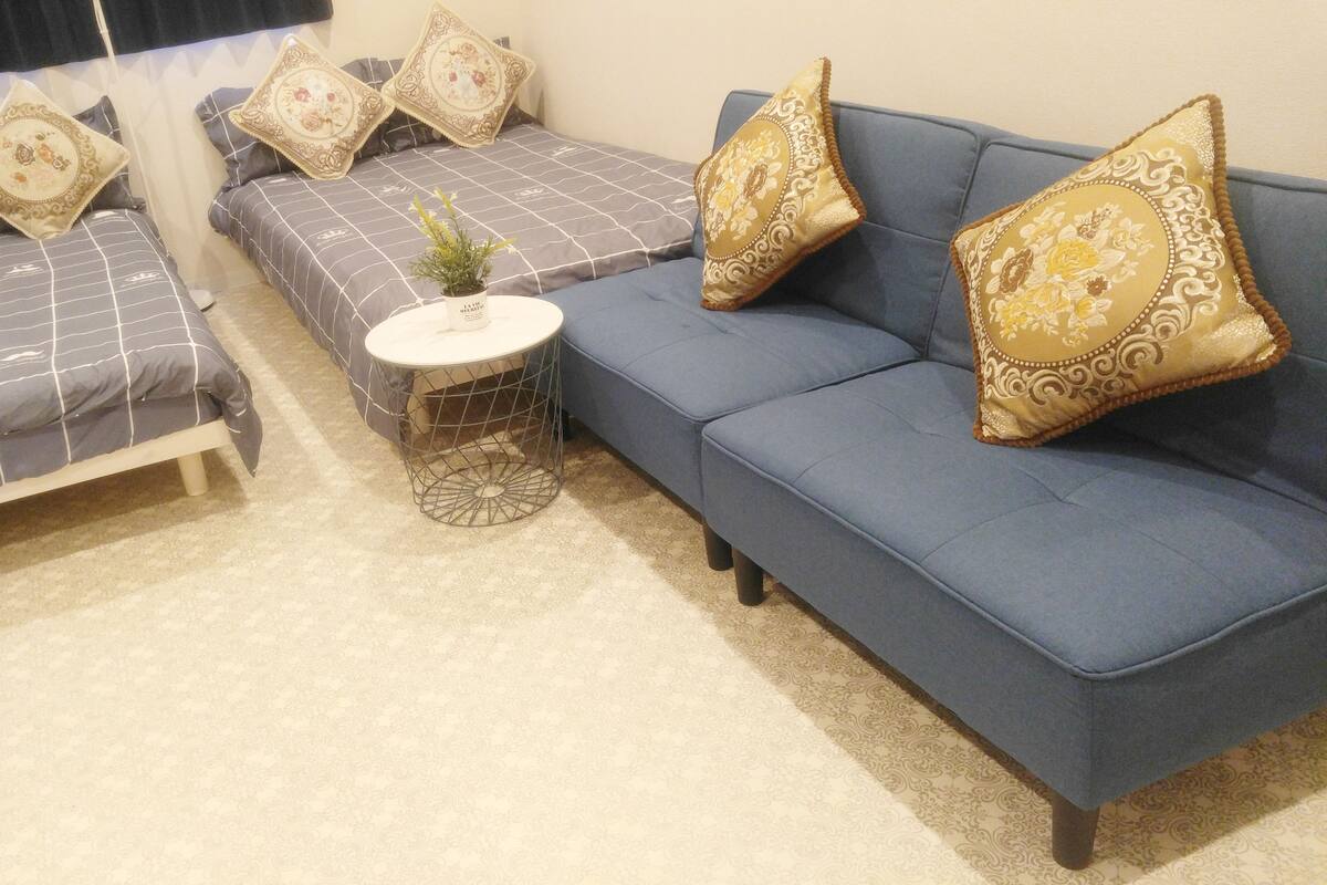 418,FREE Wi-Fi,massage chair,Near Namba,1min walk | Premium bedding, free WiFi
