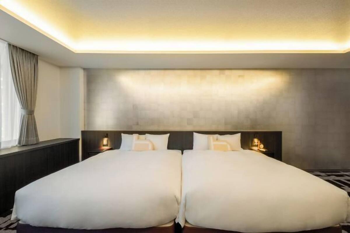 Hochwertige Bettwaren, Daunenbettdecken, Pillowtop-Betten, Zimmersafe