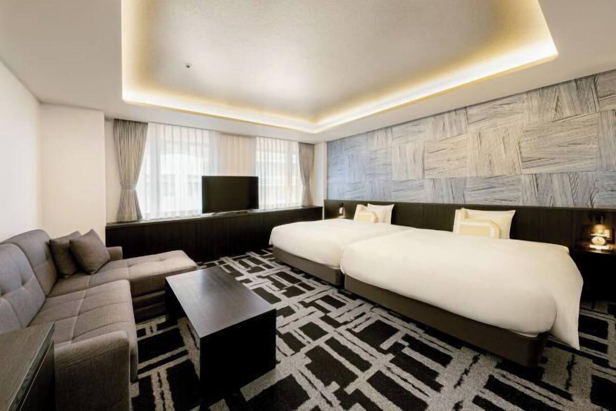 Luxe beddengoed, donsdekens, pillowtop-bedden, een kluis op de kamer