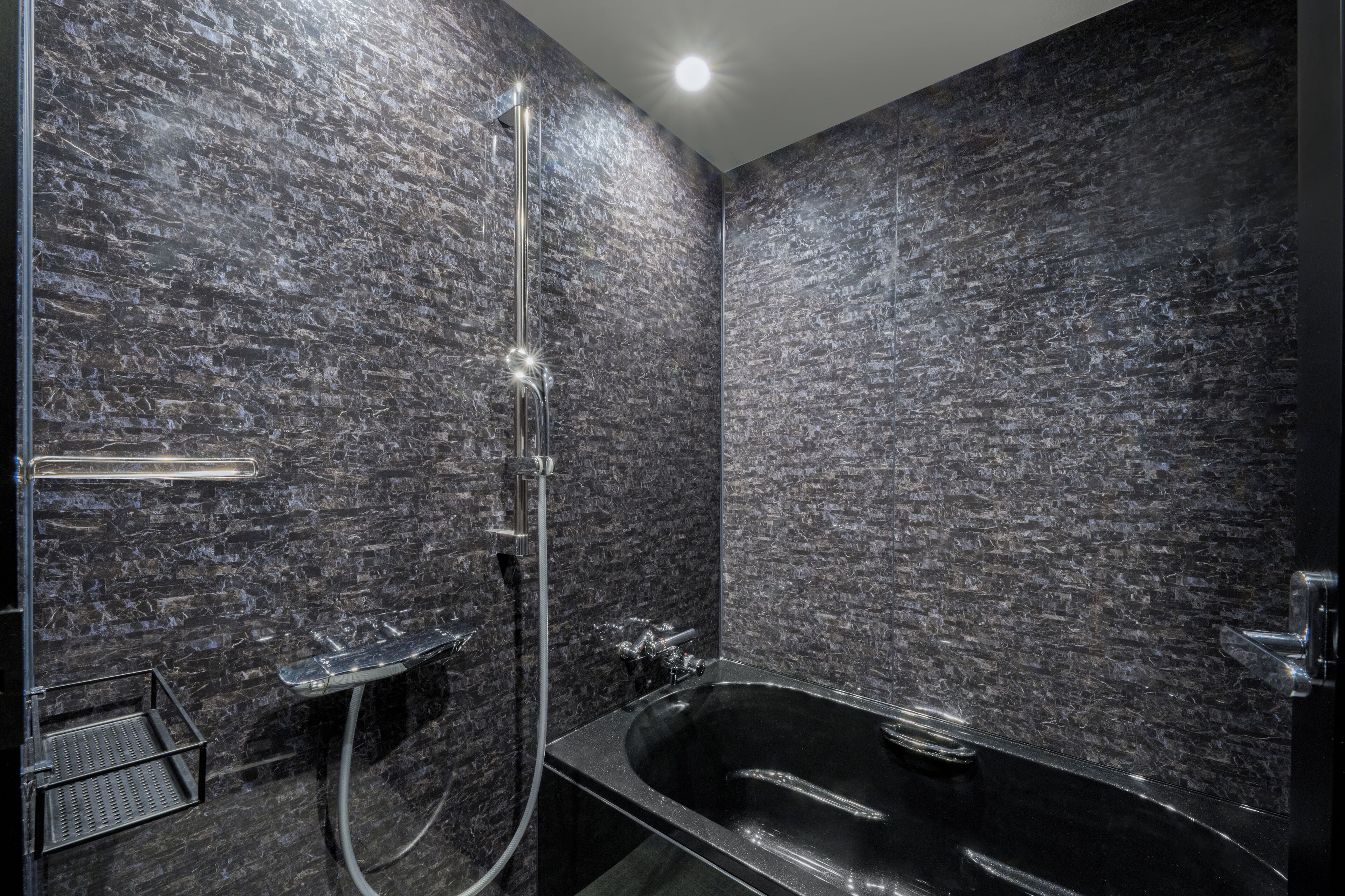 rainfall showerhead, free toiletries, hair dryer, slippers