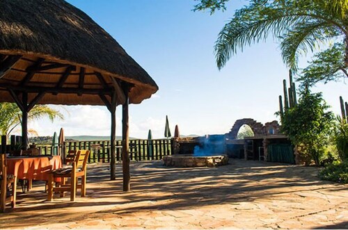 Toko Kamanjab Lodge & Safari