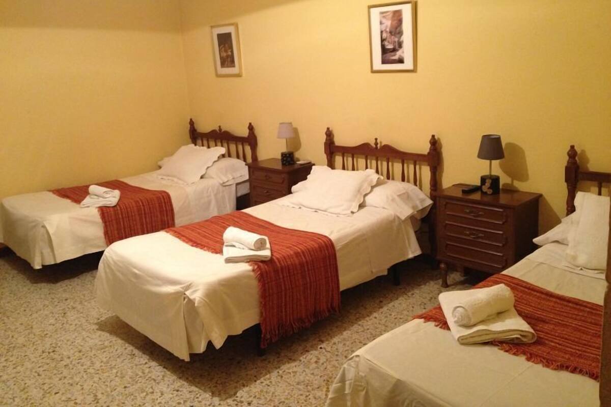 Twin Room | Free WiFi