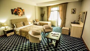 Deluxe Triple Room, Sea View | In-room safe, rollaway beds, free WiFi