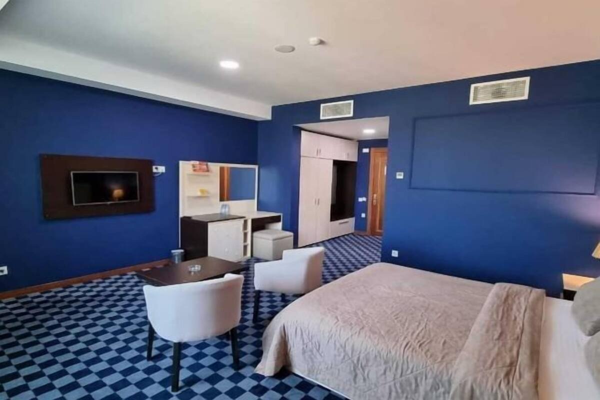 In-room safe, rollaway beds (surcharge), WiFi (free)