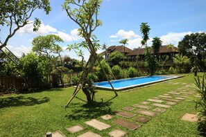 Outdoor pool - Villa Uma Dangin (Ubud)