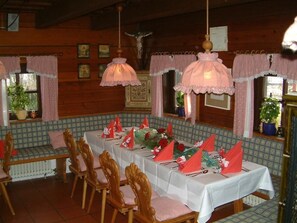 Restaurant - Pension St. Georg Mit Moststüberl (Bad Griesbach im Rottal)