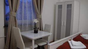 Double Room, Private Bathroom | Room amenity - City Center Suites Hannover (Hannover)