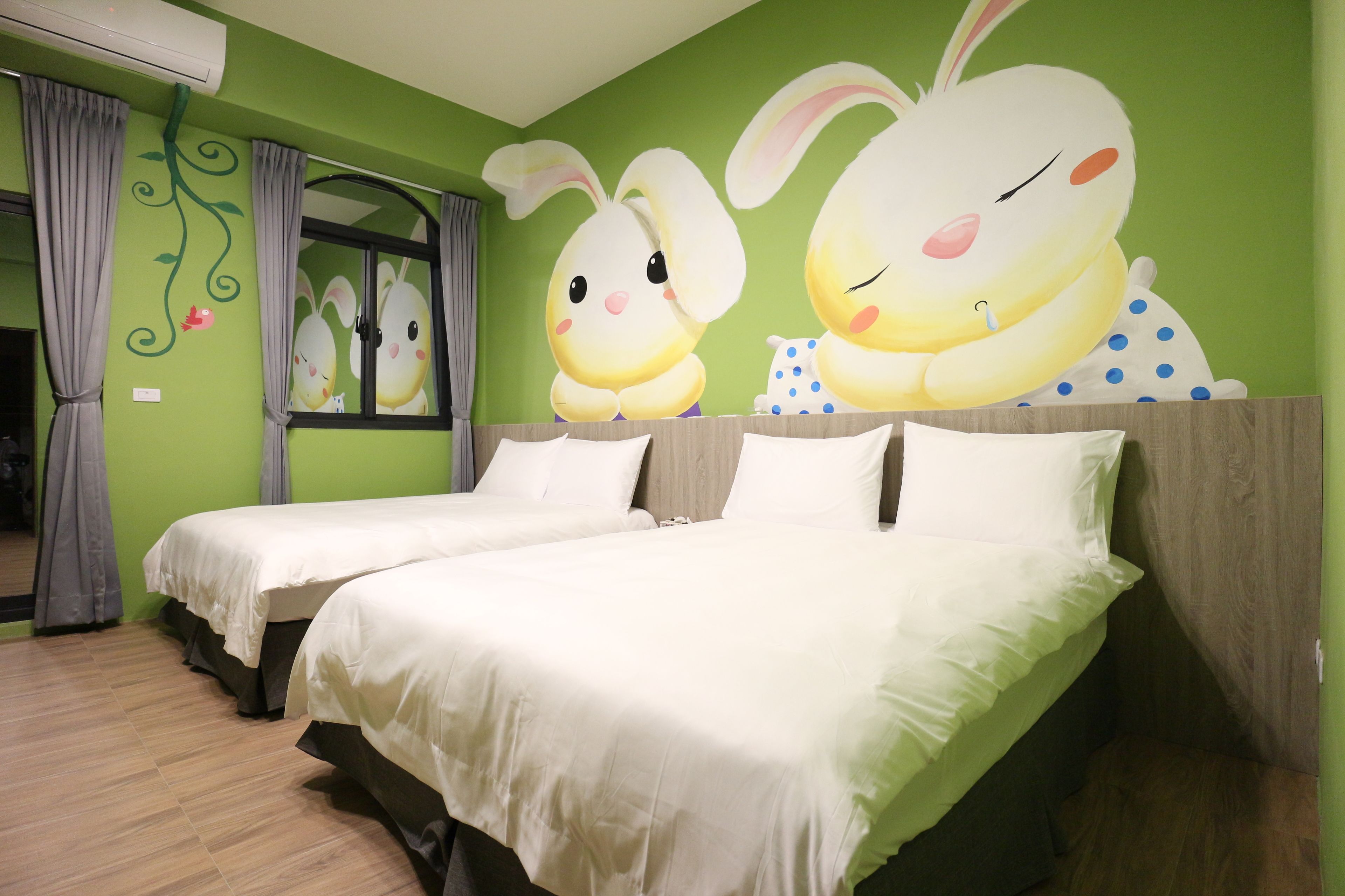 컴포트 쿼드룸, 더블침대 2개, 금연 | 암막 커튼, 무료 WiFi