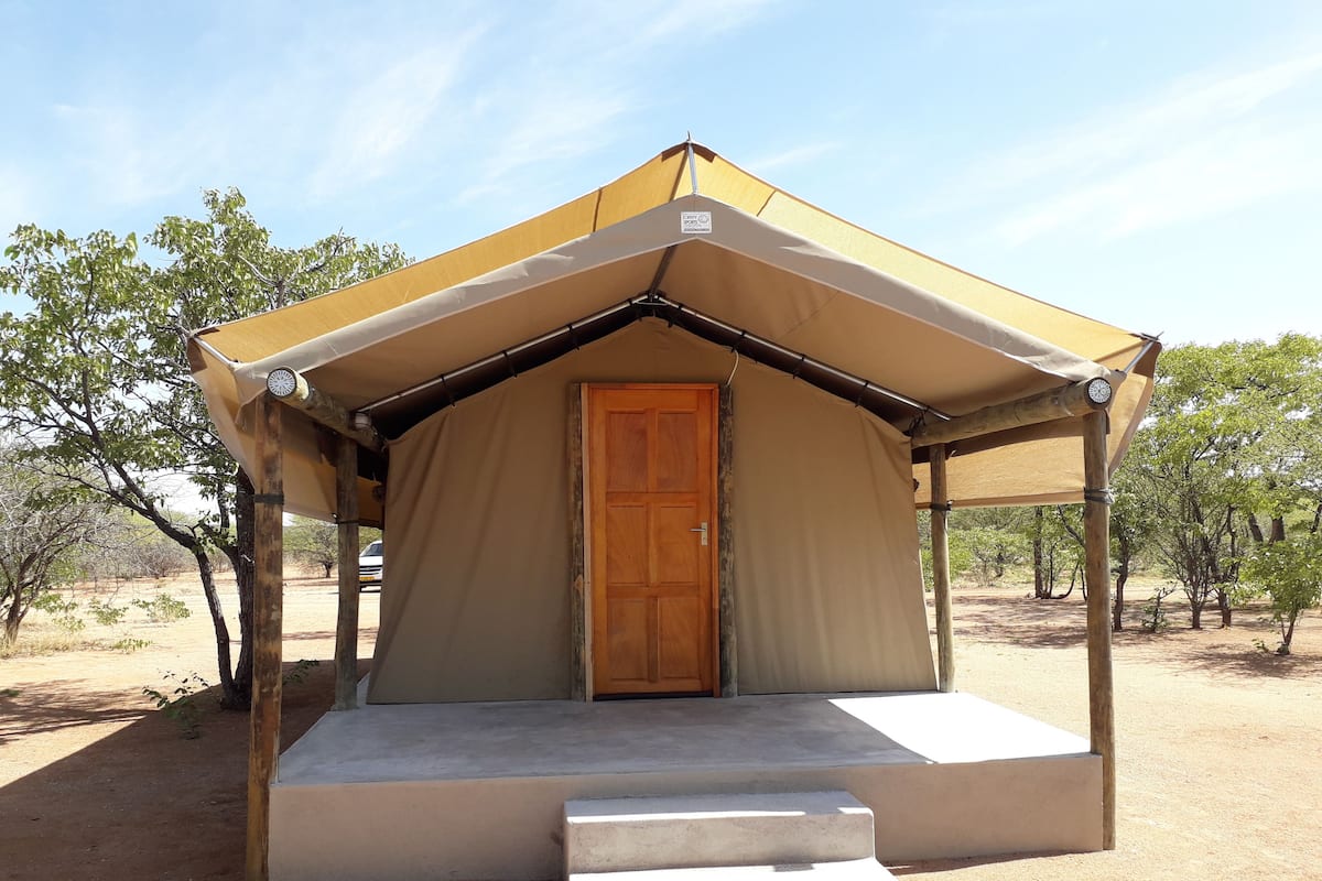 Luxury Tent, 2 Single Beds, Accessible, Mountain View | Free cots/infant beds, rollaway beds, bed sheets
