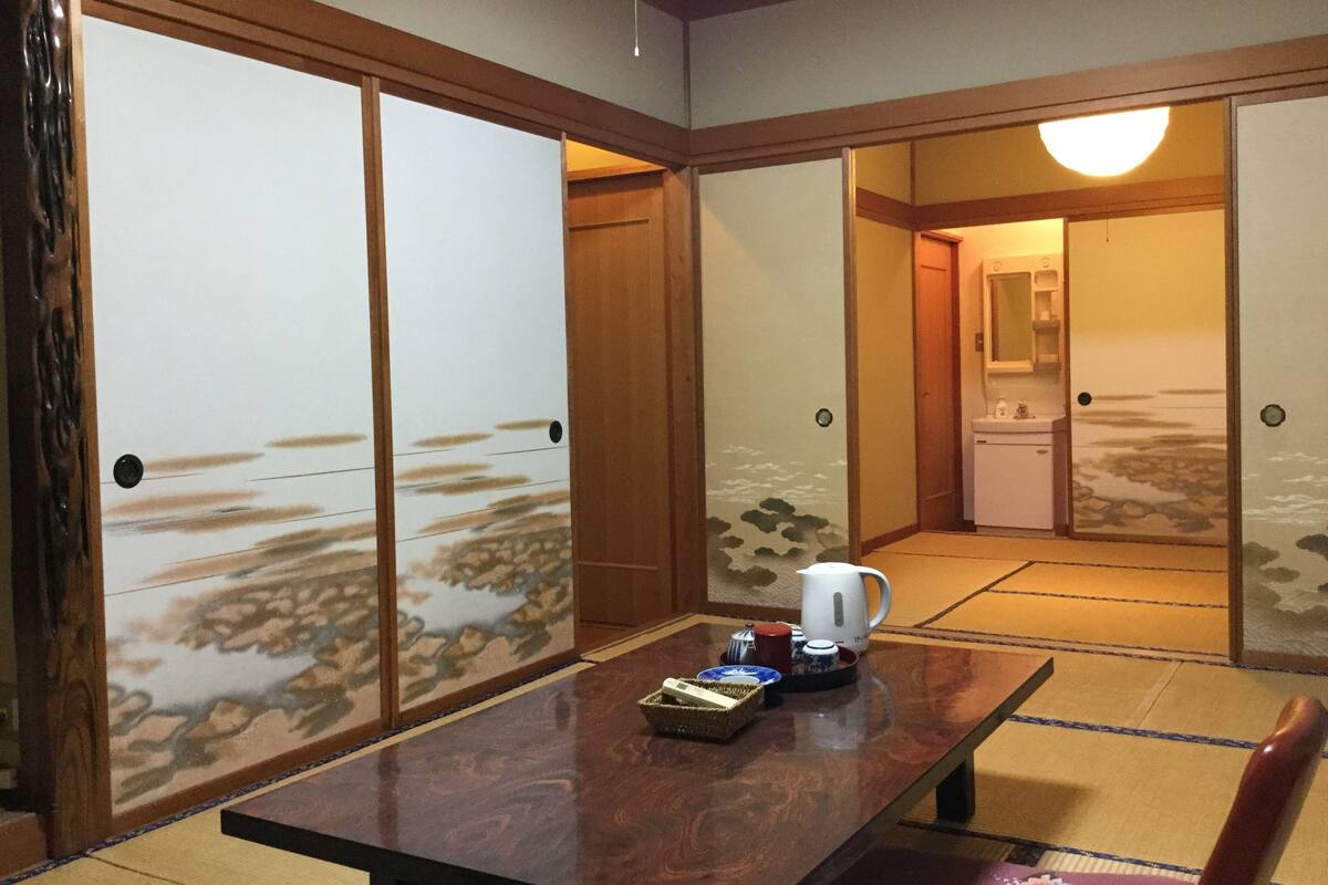 Habitación tradicional (Japanese Style, for  6 Guests) | Caja de seguridad en la habitación y cortinas blackout