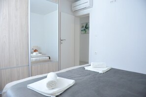 4 bedrooms, iron/ironing board, free WiFi