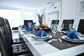 Full-sized fridge, cookware/dishes/utensils