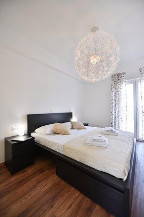 4 camere, ferro/asse da stiro, culle/letti per bambini (a pagamento)