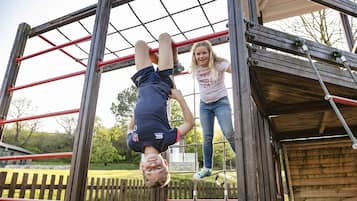 Children’s play area – outdoor