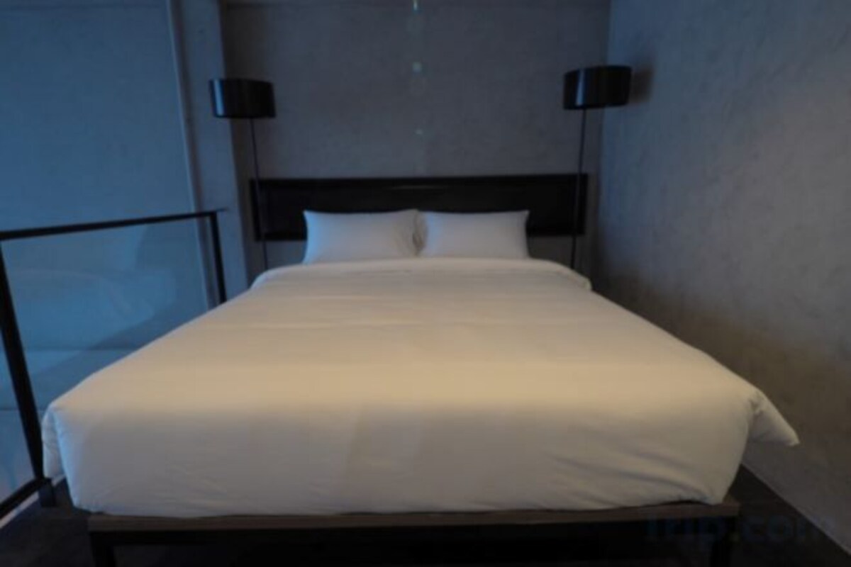 Bureau, Wi-Fi gratuit, draps fournis