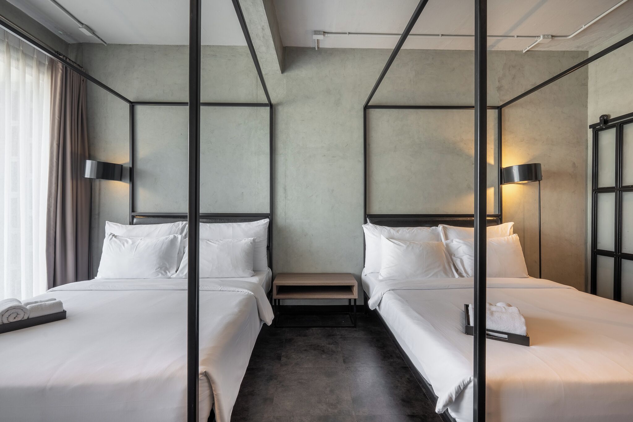 thailand family suite | desk, free wifi, bed sheets