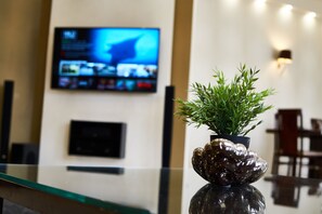 Apartment, 2 Doppelbetten, Nichtraucher | Zimmerausstattung