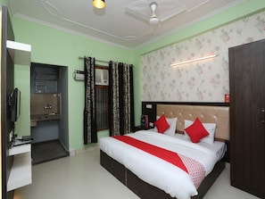 Double or Twin Room | Free WiFi