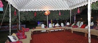 OYO 28028 Rishikul Sangam City