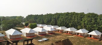 OYO 28028 Rishikul Sangam City