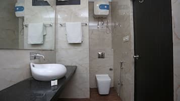 Double or Twin Room | Free WiFi, bed sheets