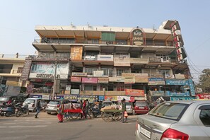 Exterior - OYO 27864 Hotel Samrat (Gurugram)