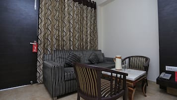 Double or Twin Room | Free WiFi, bed sheets