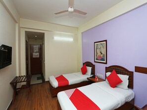 Deluxe Double or Twin Room, 1 King Bed | Free WiFi - OYO 645 Hotel Paharganj Tourist International (New Delhi)