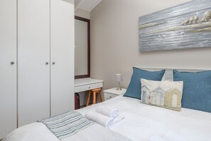 Comfort Villa, 1 Queen Bed, Non Smoking, Sea View