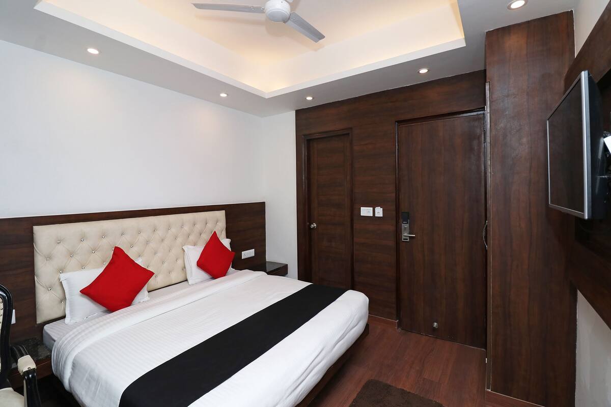 Double or Twin Room | Free WiFi