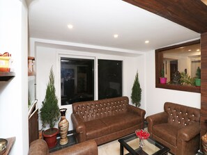 Khu tiếp khách ở sảnh